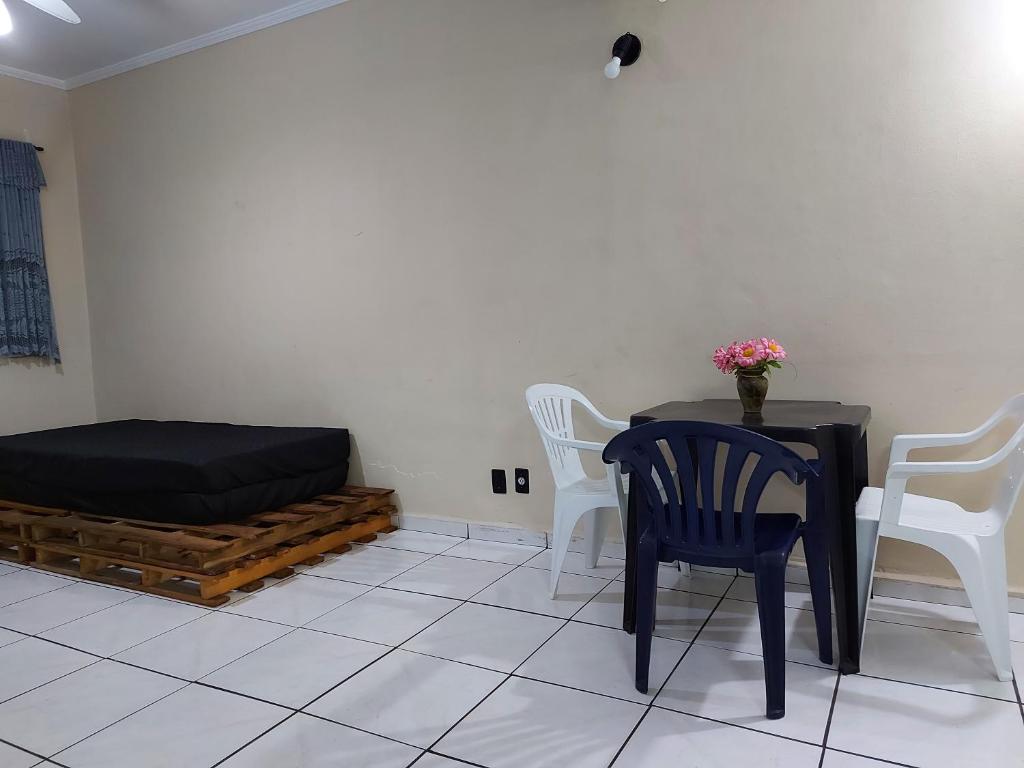  Kitão Reformada a 2 min com Pé na Areia - Guilhermina