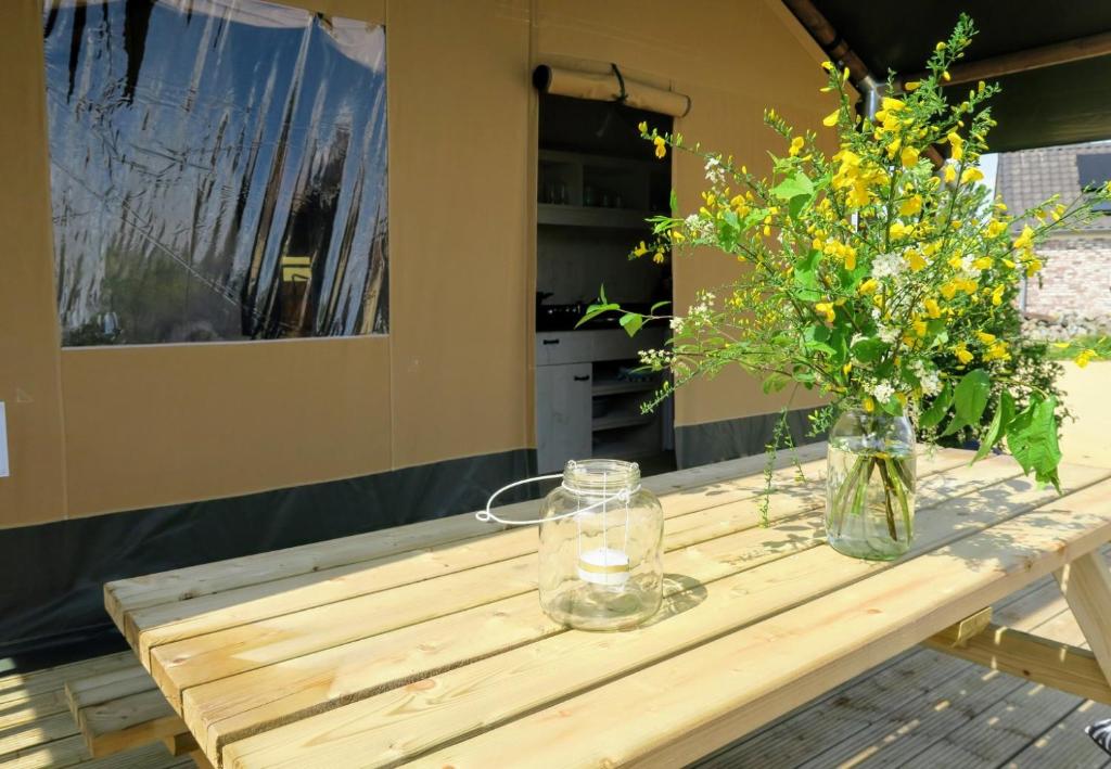 Fotografie z fotogalerie ubytování Luxe safaritenten Petit013 - nieuw v destinaci Tilburg