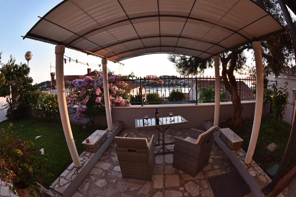 Nika Family Apartments - 17