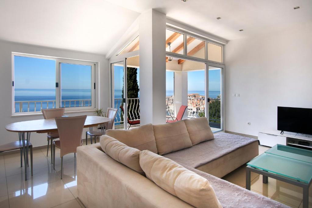 ZENITH APARTMENT by DuHomes - Apartamento Con Vista Al Mar