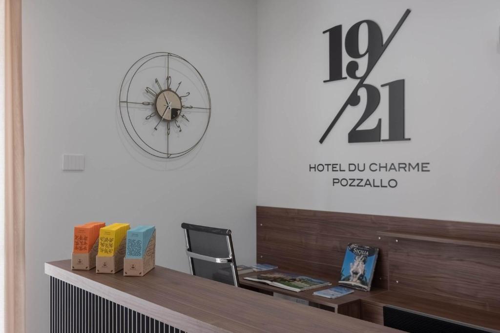 Certyfikat, podpis lub inny dokument wystawiony w obiekcie Hotel 1921