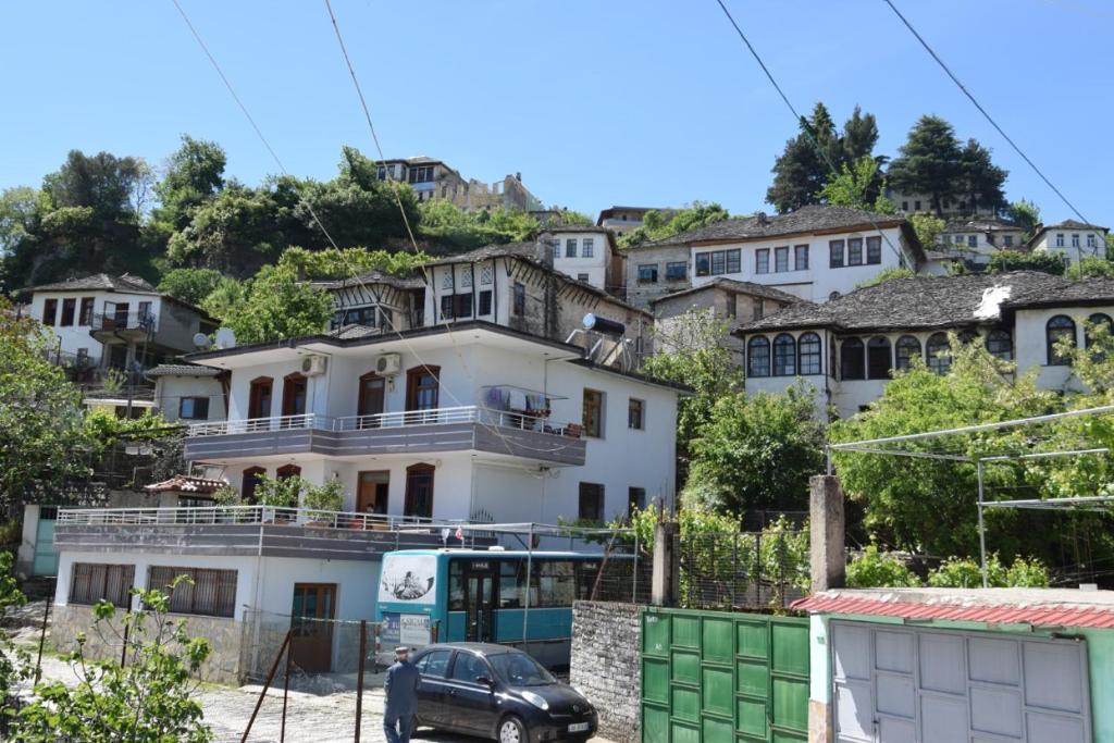 El edificio en el que está el hotel