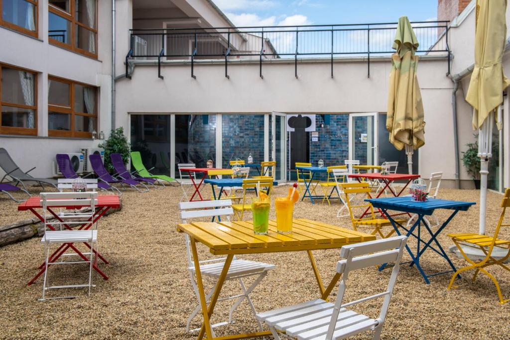 Tündérkert Hotel Noszvajにあるレストランまたは飲食店