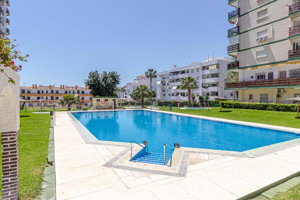 797 Holiday Rentals - Estudio para 3 con vistas al mar ...