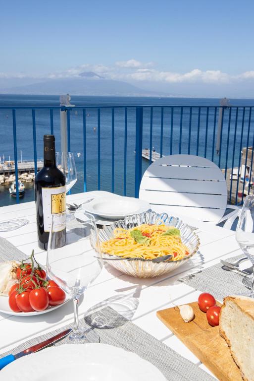 Profumo di mare - Sea Front Terrace Apartment Marina Grande, Sorrento - Appartamento
