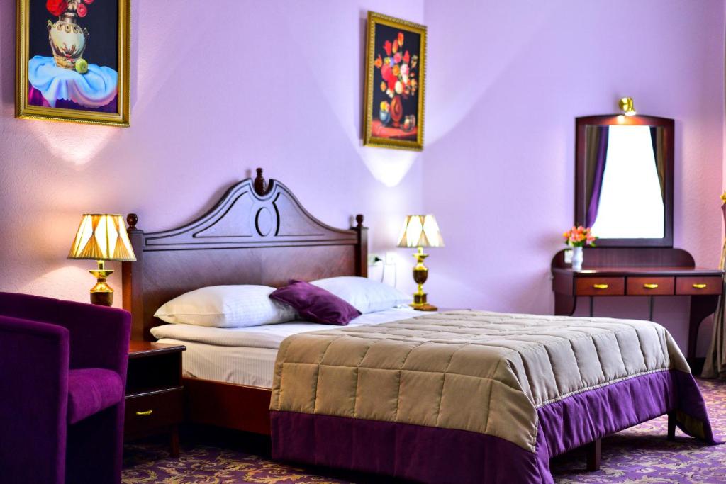 Postel nebo postele na pokoji v ubytování METROPOL HOTEL Yerevan