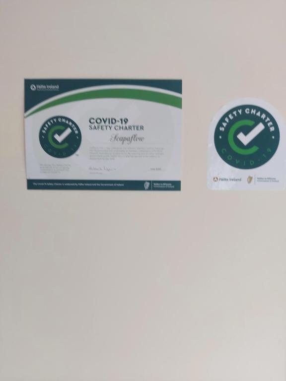 Certifikát, hodnocení, plakát nebo jiný dokument vystavený v ubytování Scapaflow B&B
