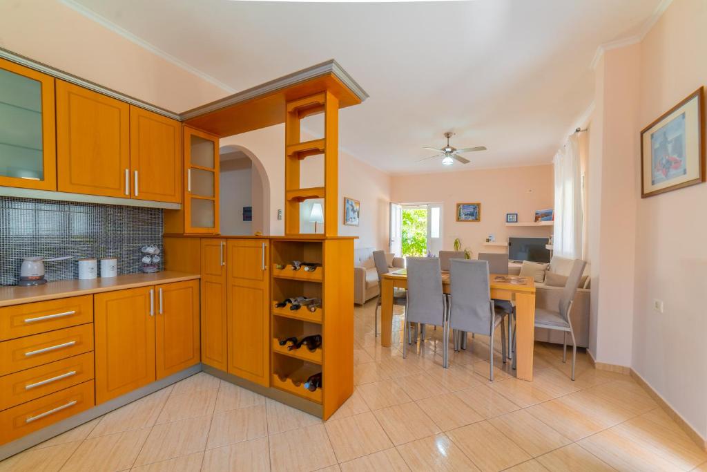 Dajana Apartments - Image 5