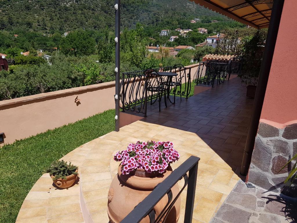 Nespecifikovaný výhled na hory nebo výhled na hory při pohledu z bed and breakfast