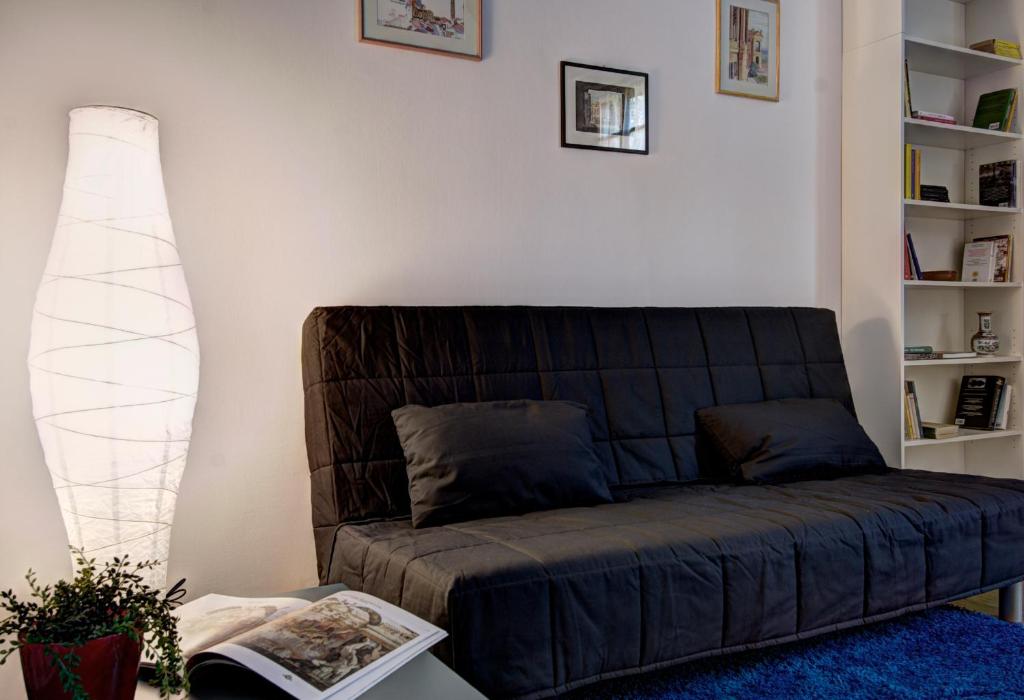 Posedenie v ubytovaní GetTheKey Battisti Apartment