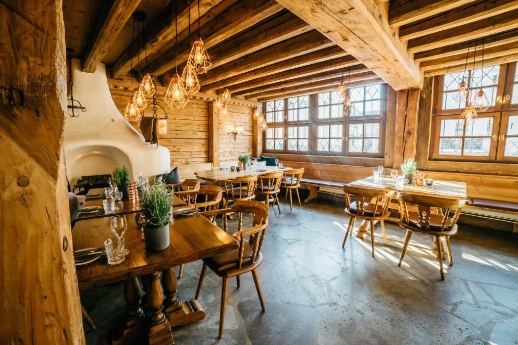 Ein Sitzbereich in der Unterkunft Hotel Riesengebirge