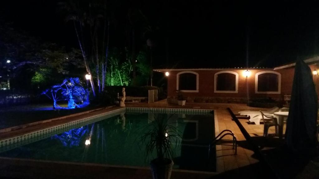  Vinhedo-Condominio c/ lazer