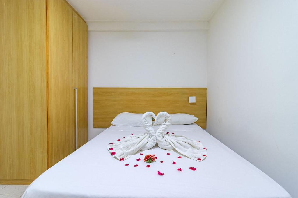  Apartamento Completo com piscina por Carpediem