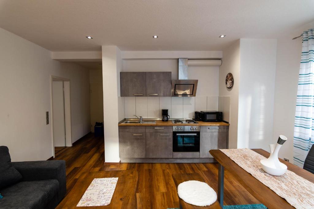 Kuchyň nebo kuchyňský kout v ubytování Gästehaus Jagsttal