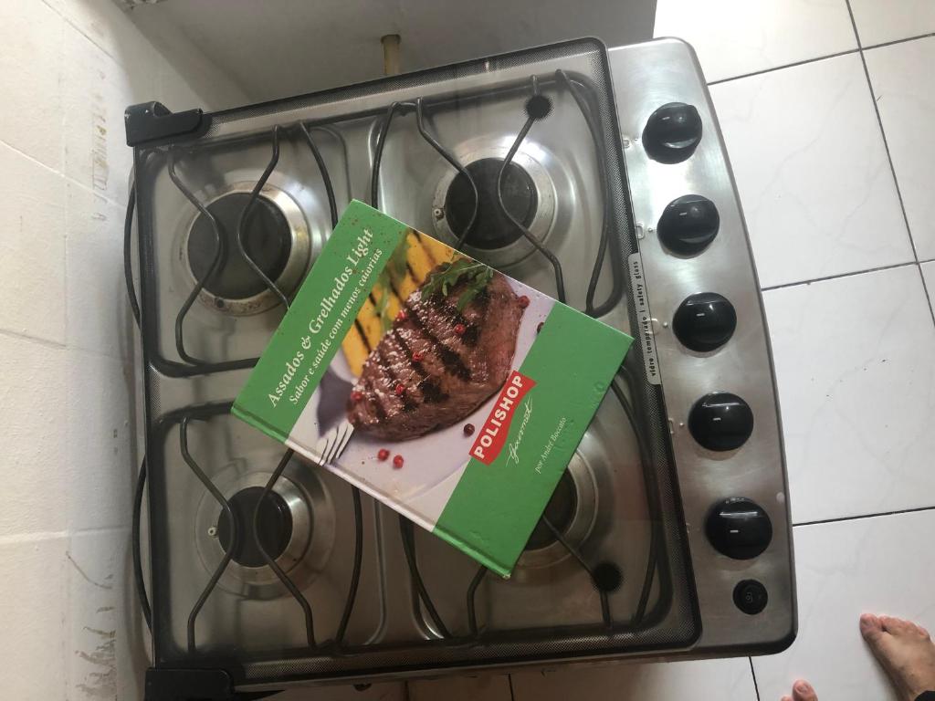  RESIDÊNCIA RUA DAS PEDRAS PRAIA Buzios UTENSÍLIOS DE COZINHA ELETRO ECONOMIA FAZER SEU ALMOÇO LANCHE NA CASA PODE FAZER TUDO A PÉ