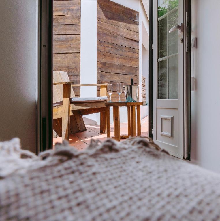 19 Tile Ceramic Concept - by Unlock Hotels - Appartement - Rez-de-chaussée