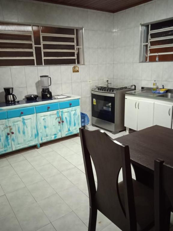  Casa grande e bem localizada