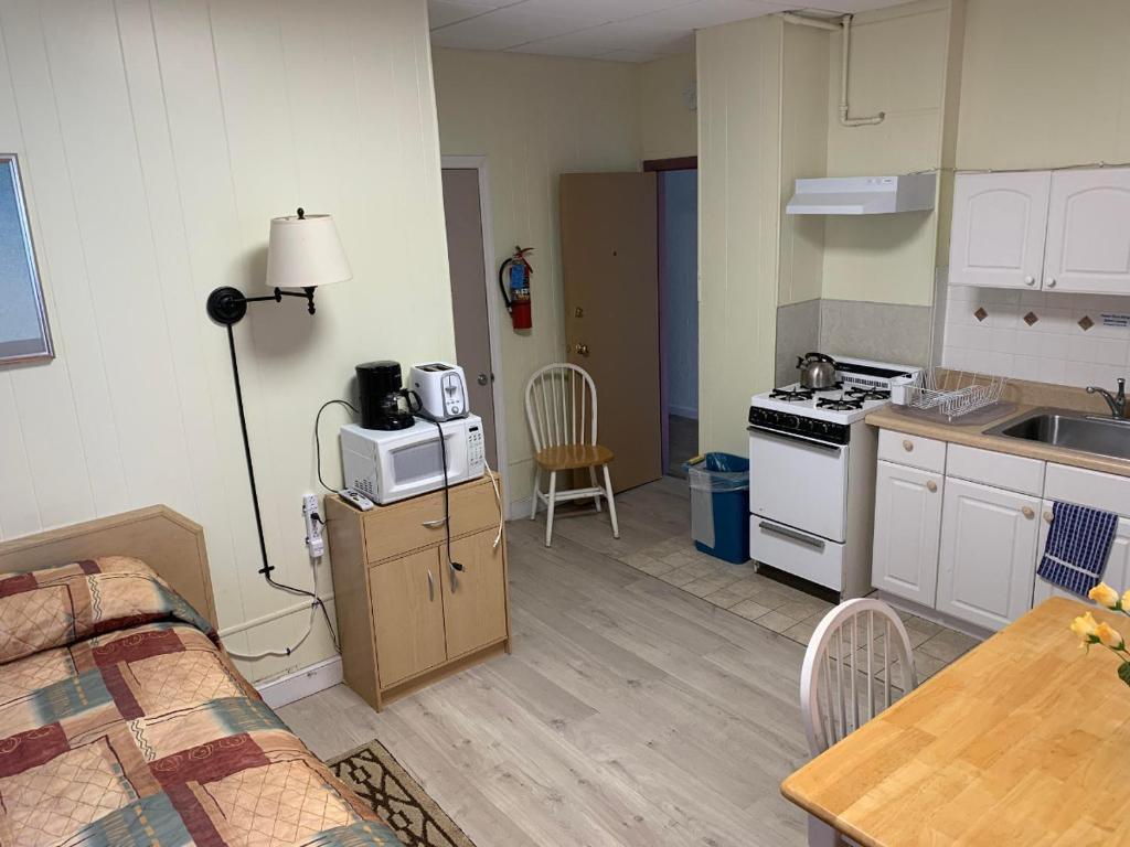 Kuchyň nebo kuchyňský kout v ubytování Oakview Hotel