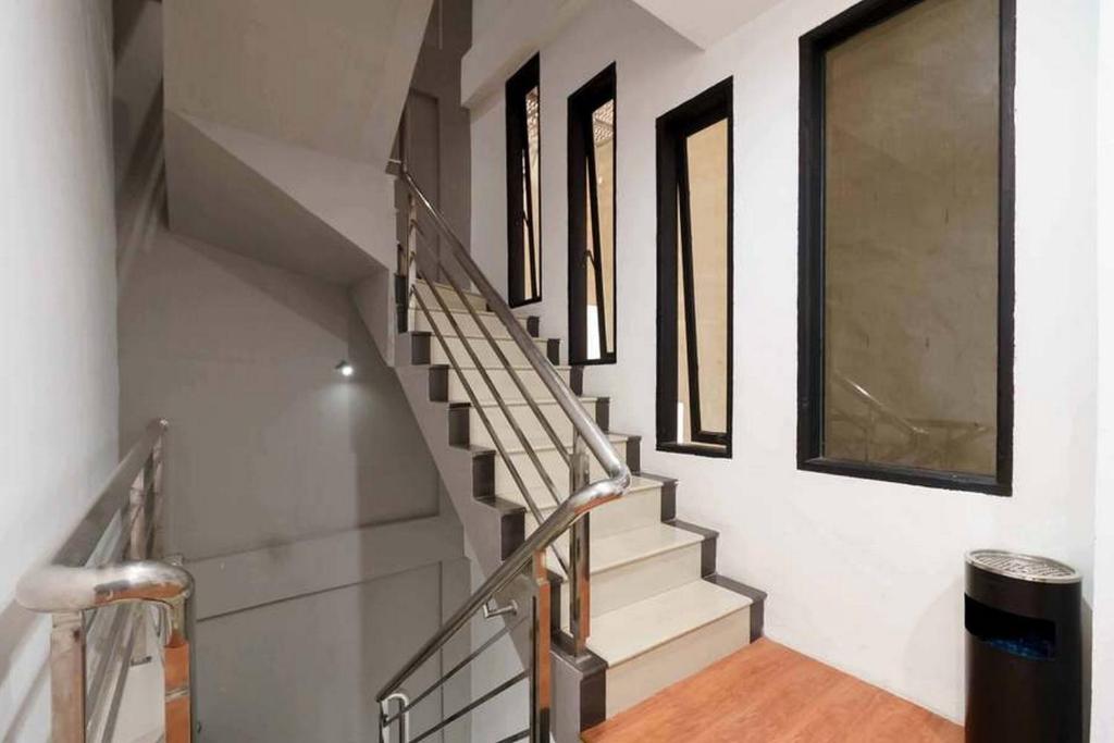 Fotografie z fotogalerie ubytování Jotel Guest House Mitra RedDoorz v destinaci Pulauberayan