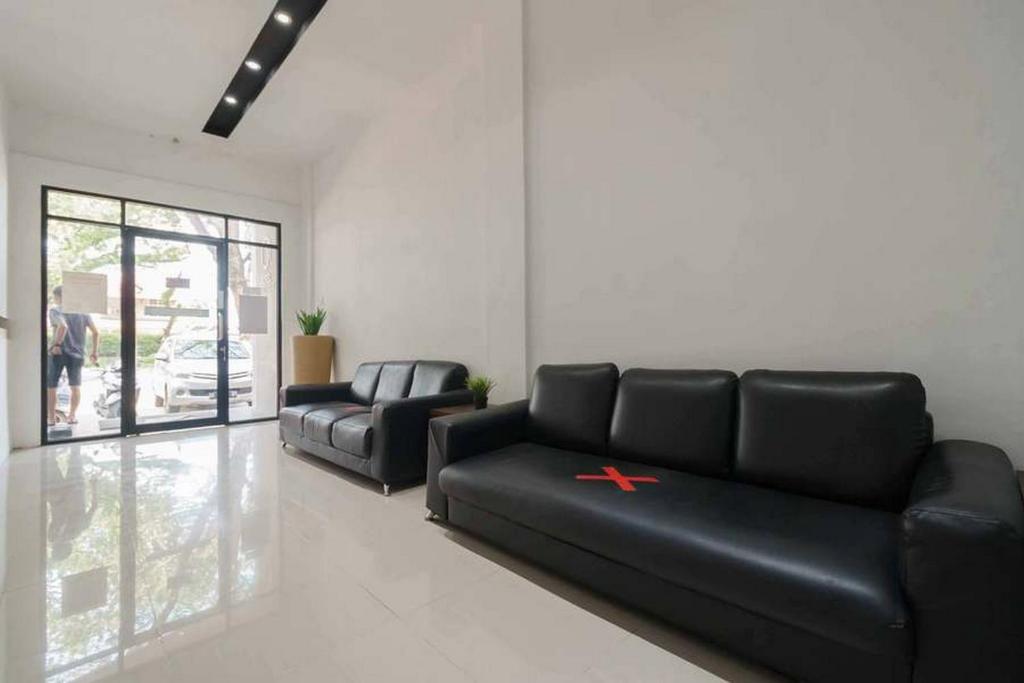 Posezení v ubytování Jotel Guest House Mitra RedDoorz