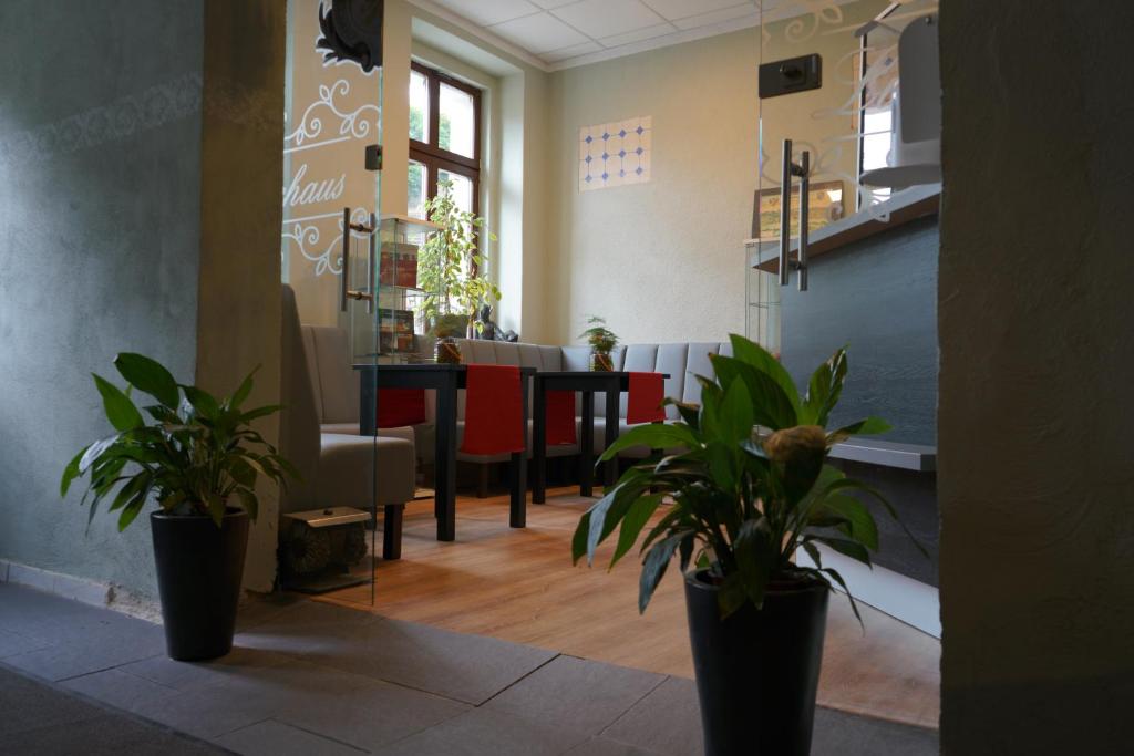 Posezení v ubytování Gästehaus Lisakowski Pension am Brautwiesenpark