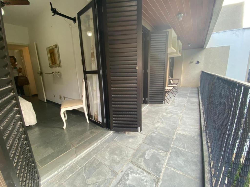  Confortável Apto.Com Piscina para 8 pessoas-Ubatuba-Enseada