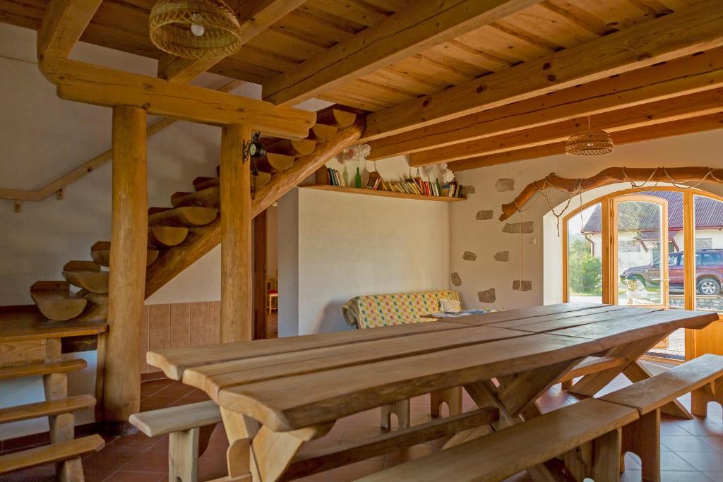 Ružas - Seven-Bedroom House