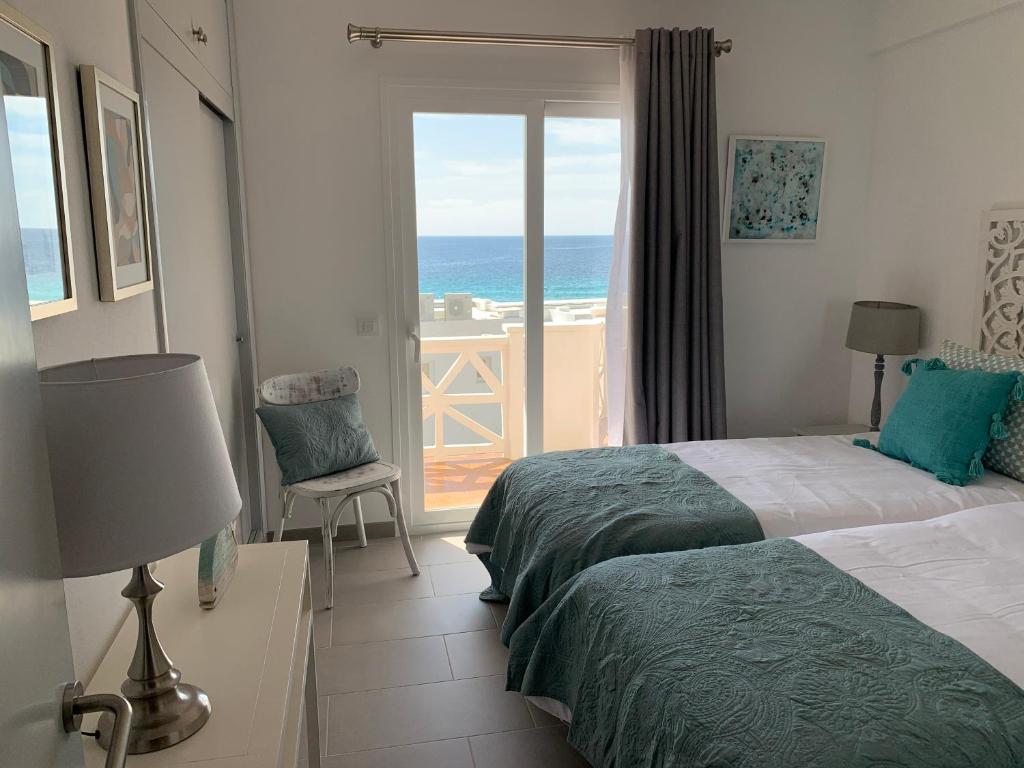 Apartamento en Playa Santo Tomas, Es Migjorn Gran – Updated ...