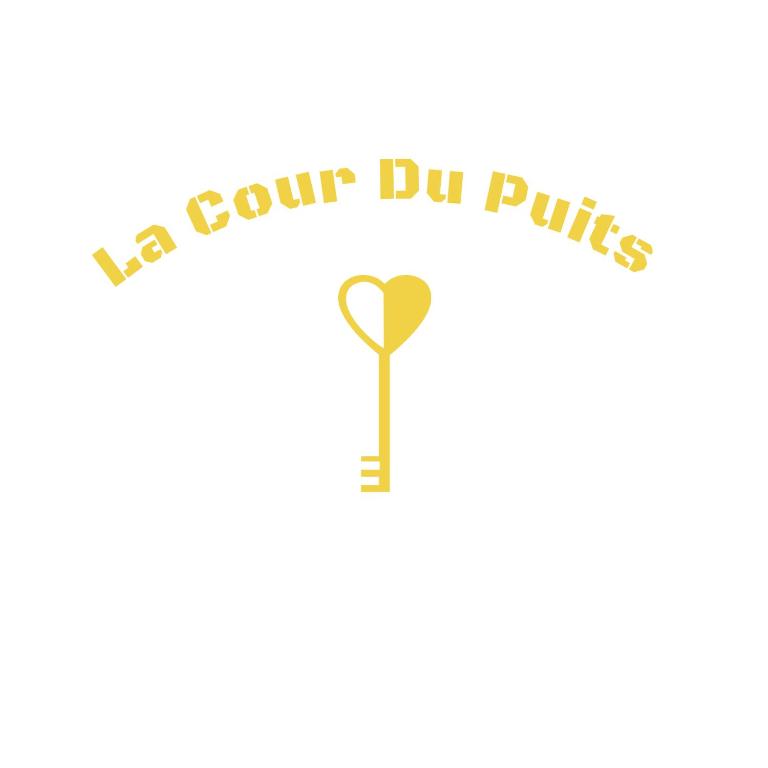 a sign with a heart and the words honourneau do pinks at La Cour Du Puits, Chambre Darjeeling in Cormeilles