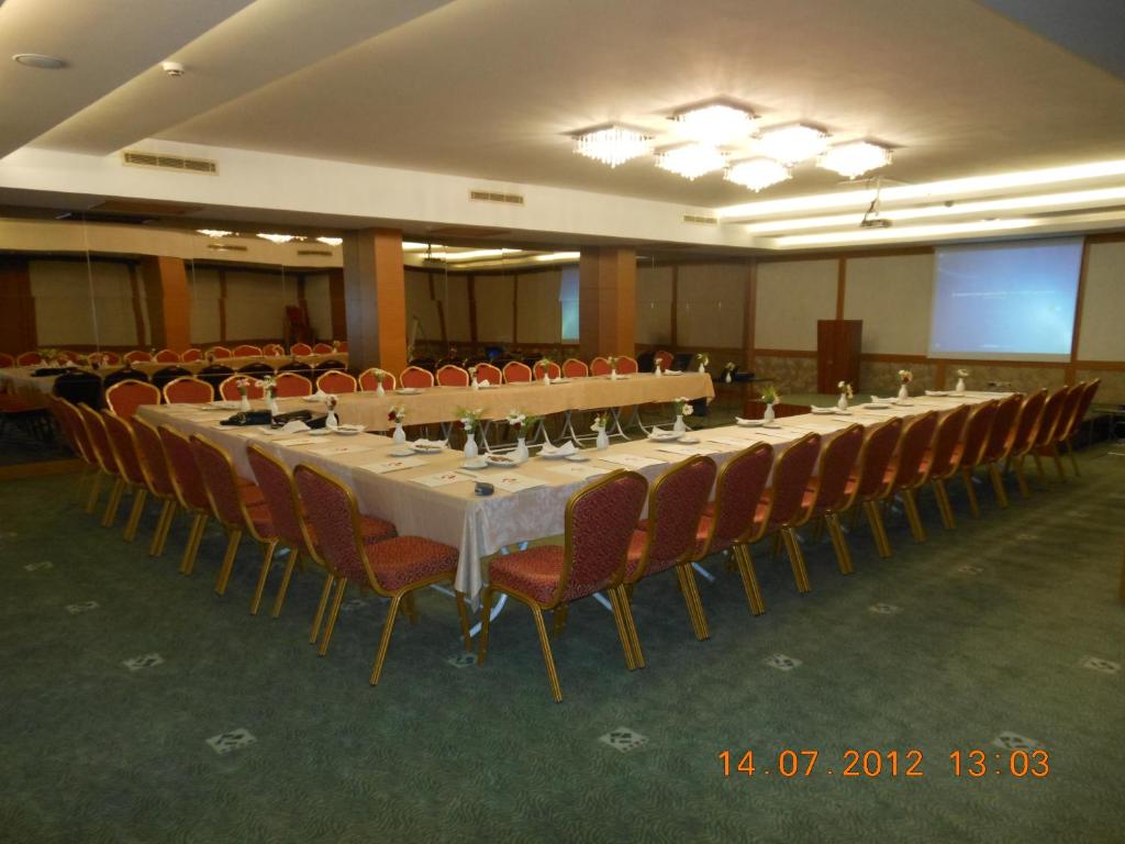 Konferenční prostory v ubytování Nüzhet Hotel
