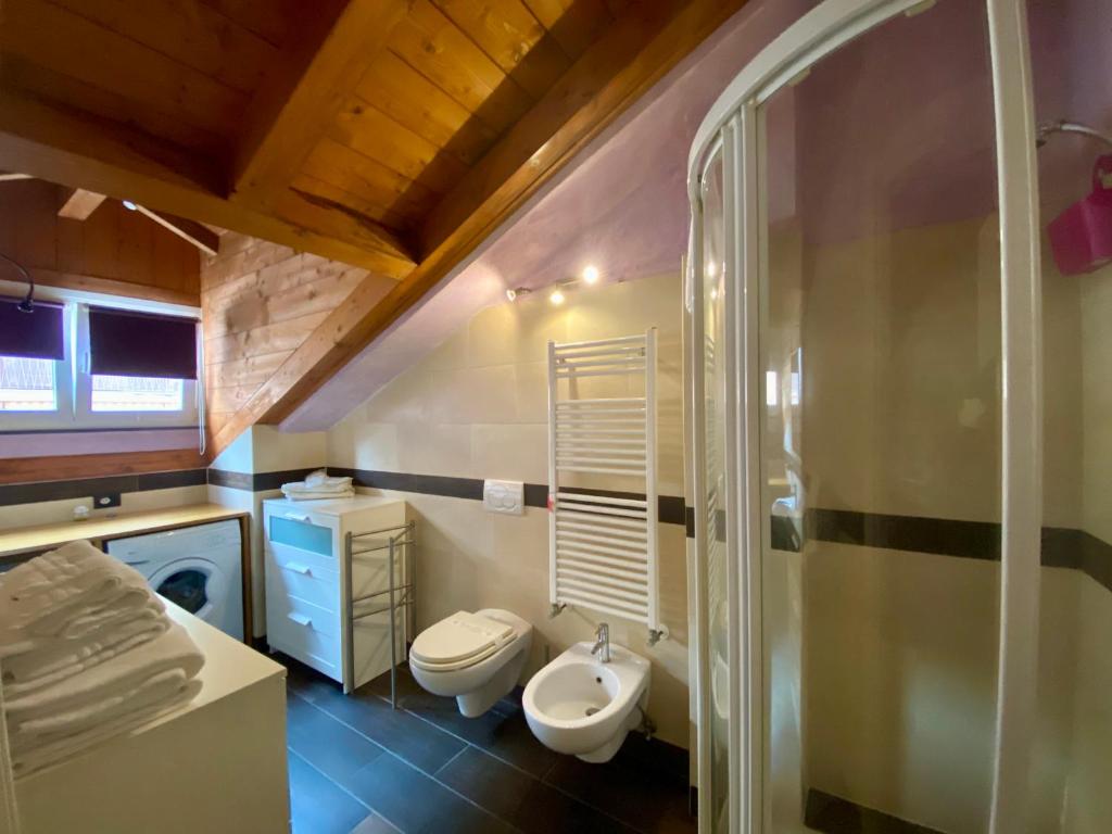 Koupelna v ubytování Oasi Hotel