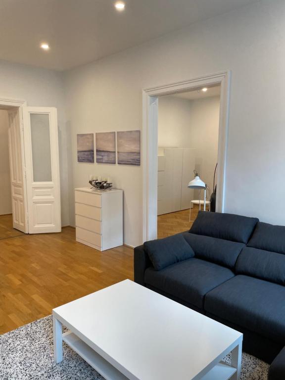 Zdjęcie z galerii obiektu 100m2 Apartment Nähe 1010 Wien w Wiedniu