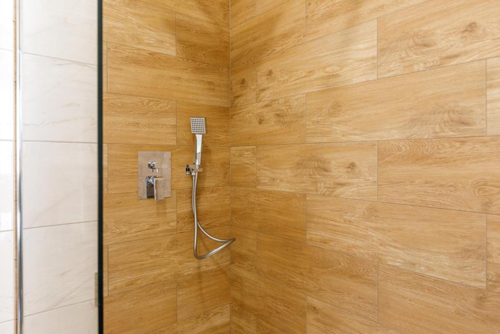 Kúpeľňa v ubytovaní La Bella Centrum Apartmanok Kék Zöld