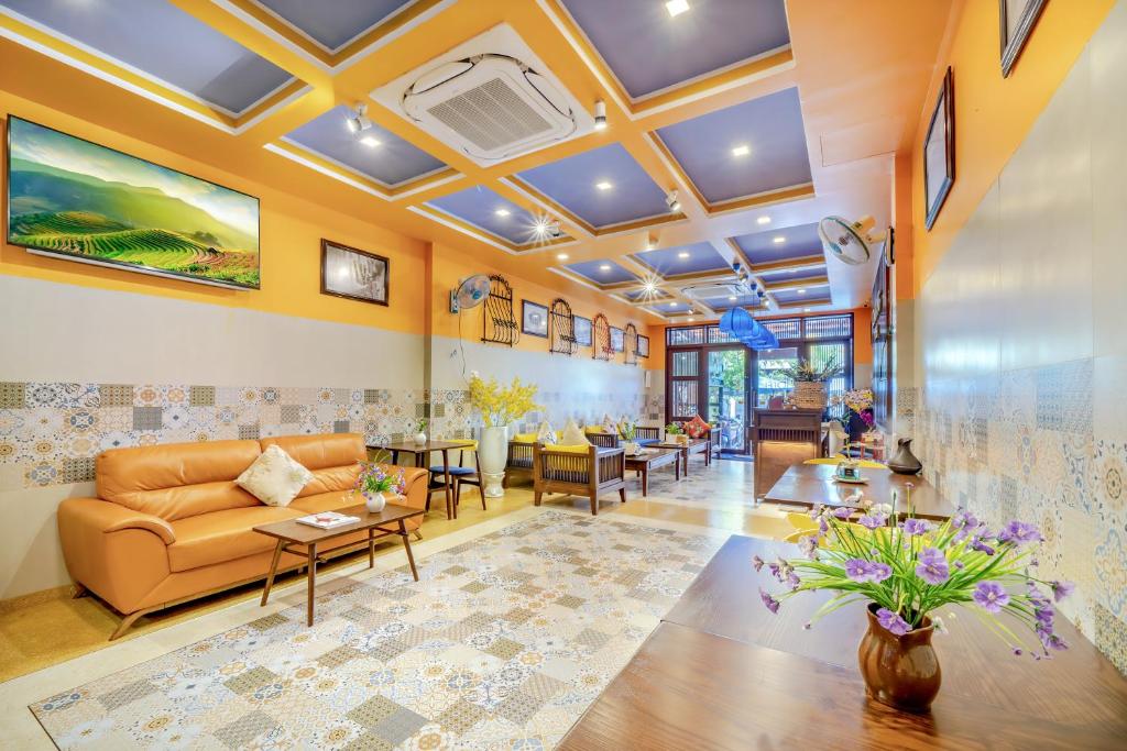 Posezení v ubytování Son Trang Hotel Hoi An