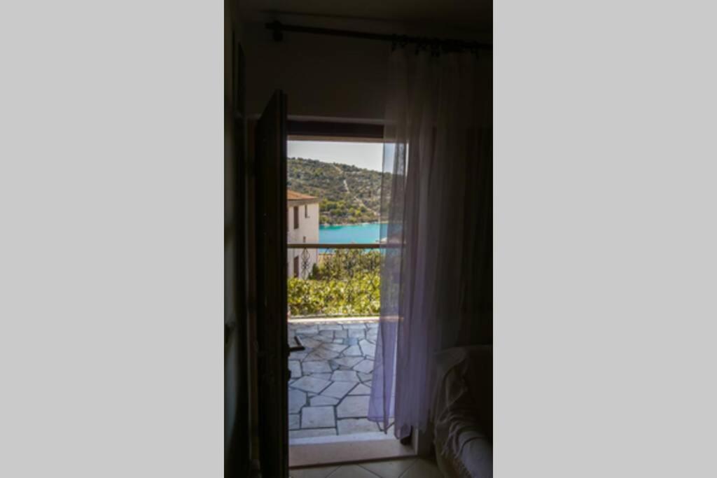 Fotografia z galérie ubytovania Fully renovated one bedroom apartment with a terrace - C v Sevide