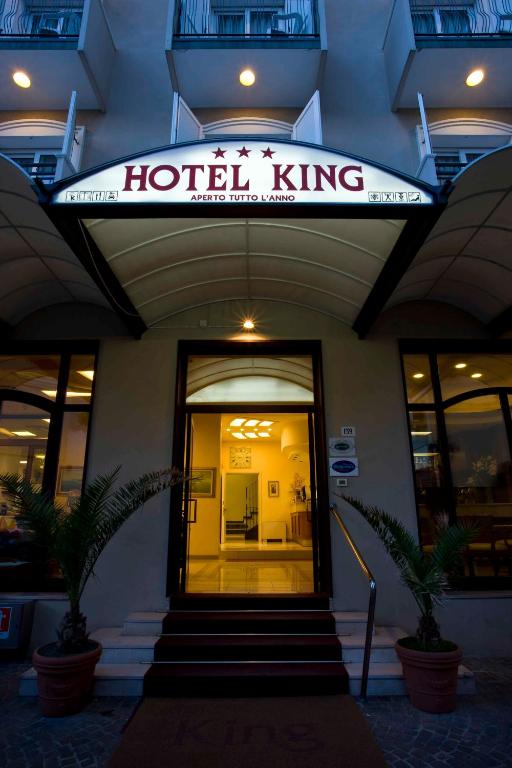 Exteriér nebo vchod ubytování Hotel King