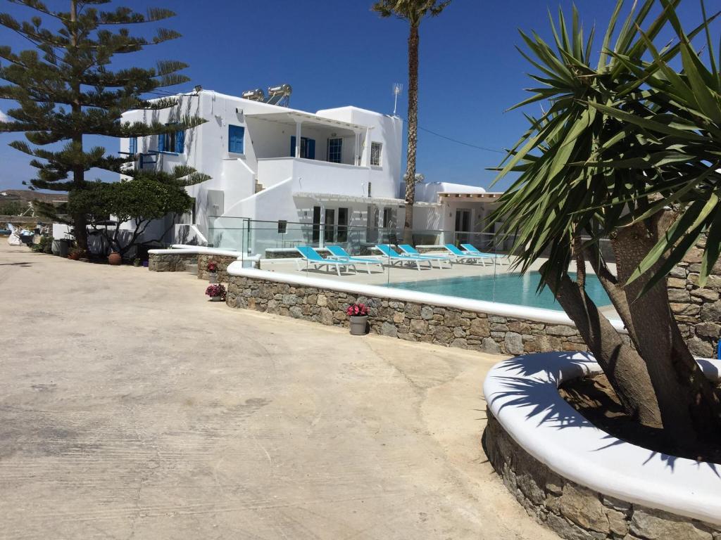 Bazén v ubytování Diogenis Village Mykonos nebo v jeho okolí