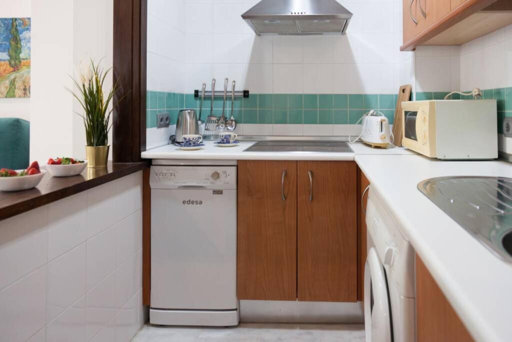 Kuchnia lub aneks kuchenny w obiekcie Home Francos 22.