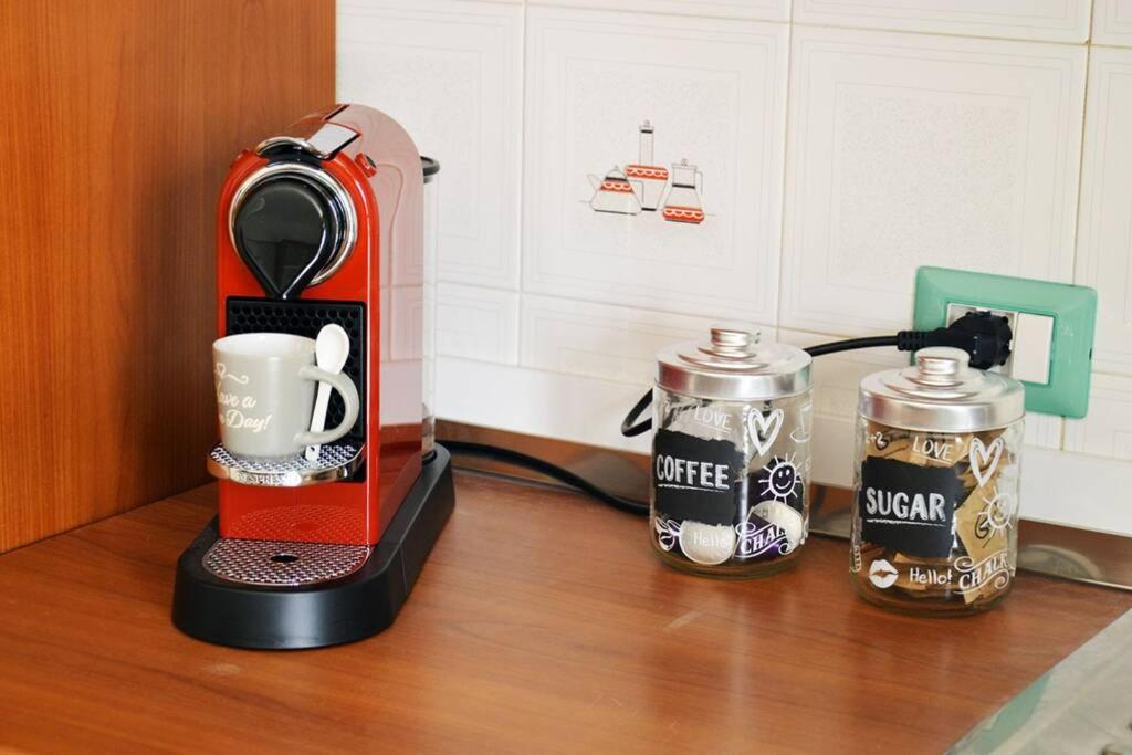 Coffee and tea making facilities at Appartamento CasaSoleMare Fondachello