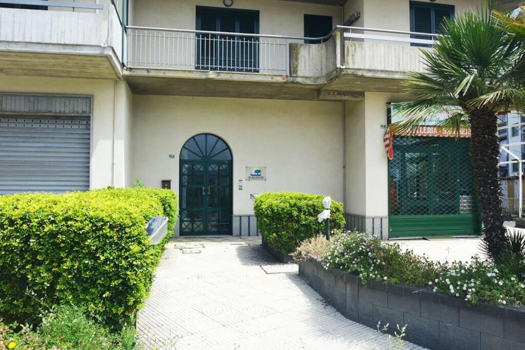 The building in which Az apartmant is located