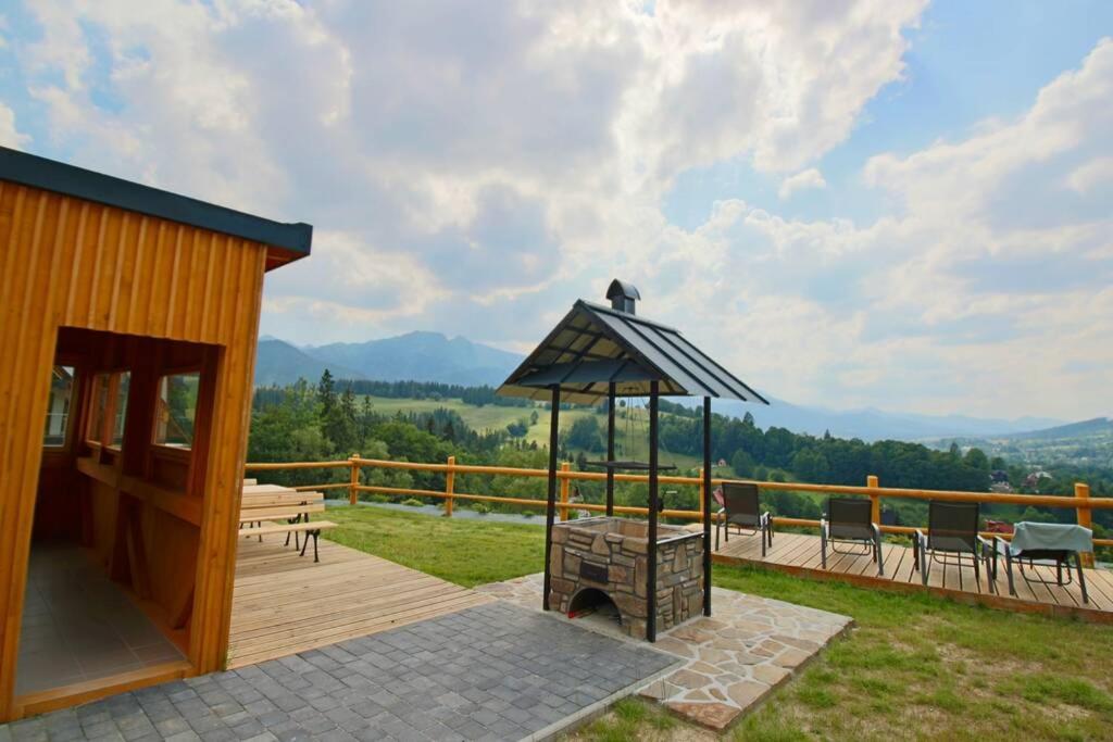 Výhľad na hory alebo výhľad na hory priamo z apartmánu
