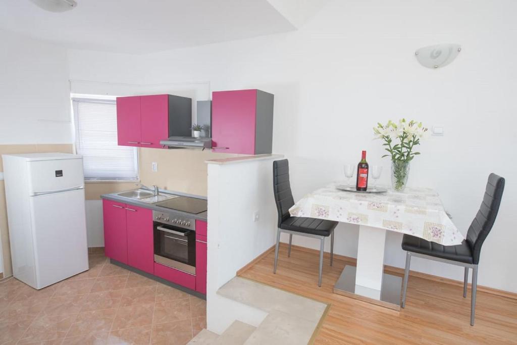 Apartments Dzeki - 6