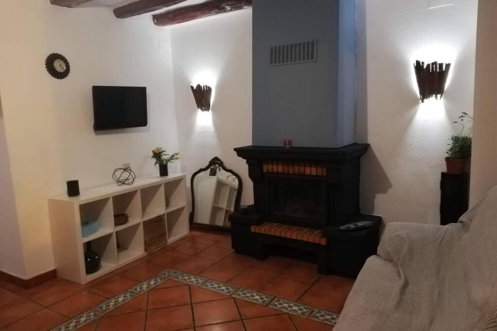 A television and/or entertainment centre at Ca l'Andròmines
