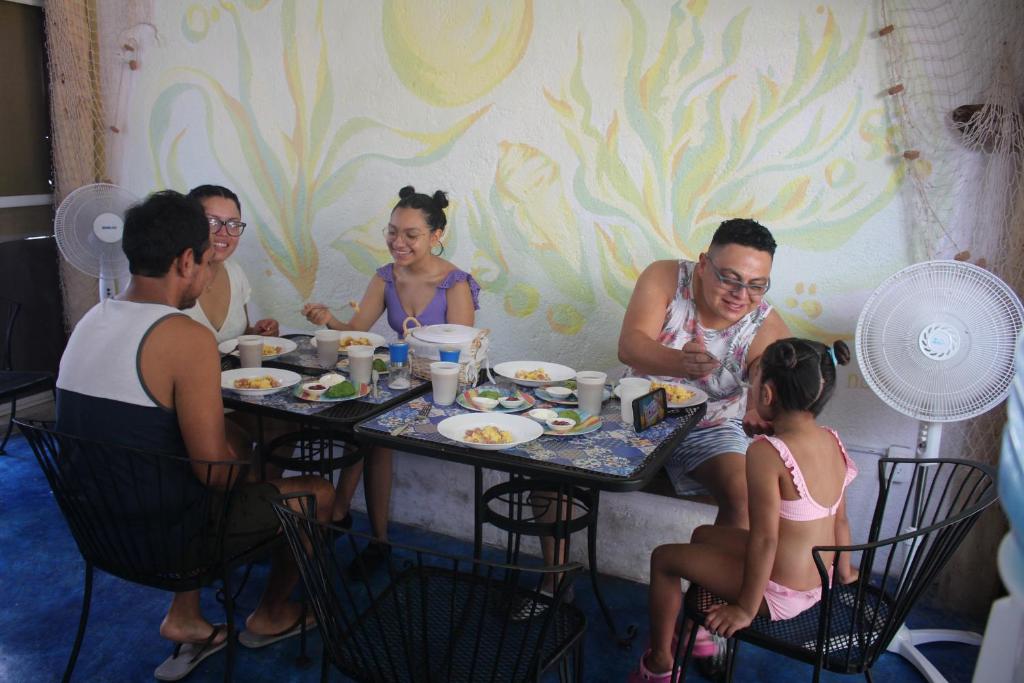 Foto da galeria de Itzé Hostel em Isla Mujeres