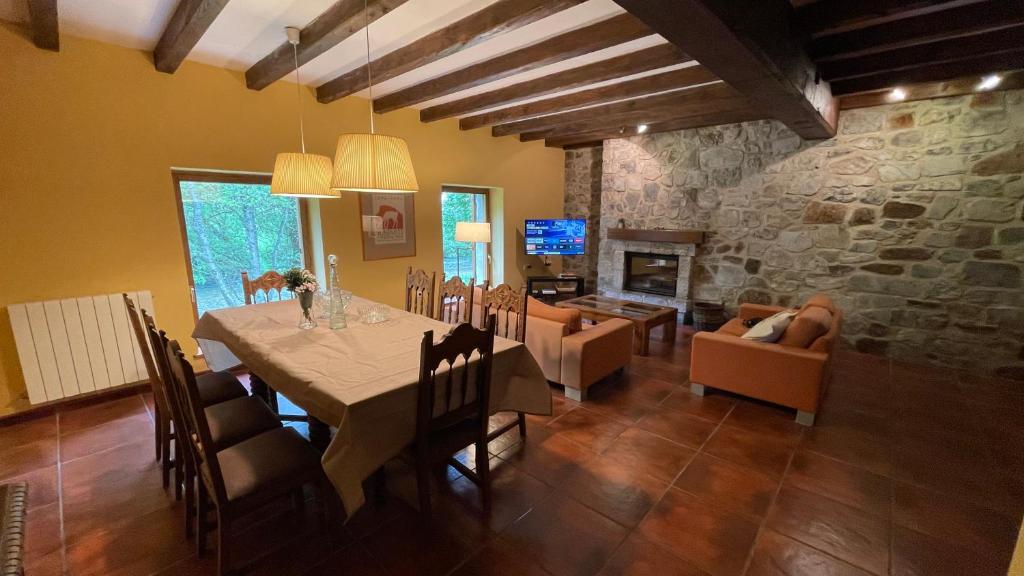 reservar en La Borda del Tío Nicolás - Selva de Irati