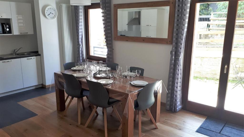 Cham'Heart, 4-star apartments in Chamonix centre with free private parking - Apartamento De Tres Dormitorios