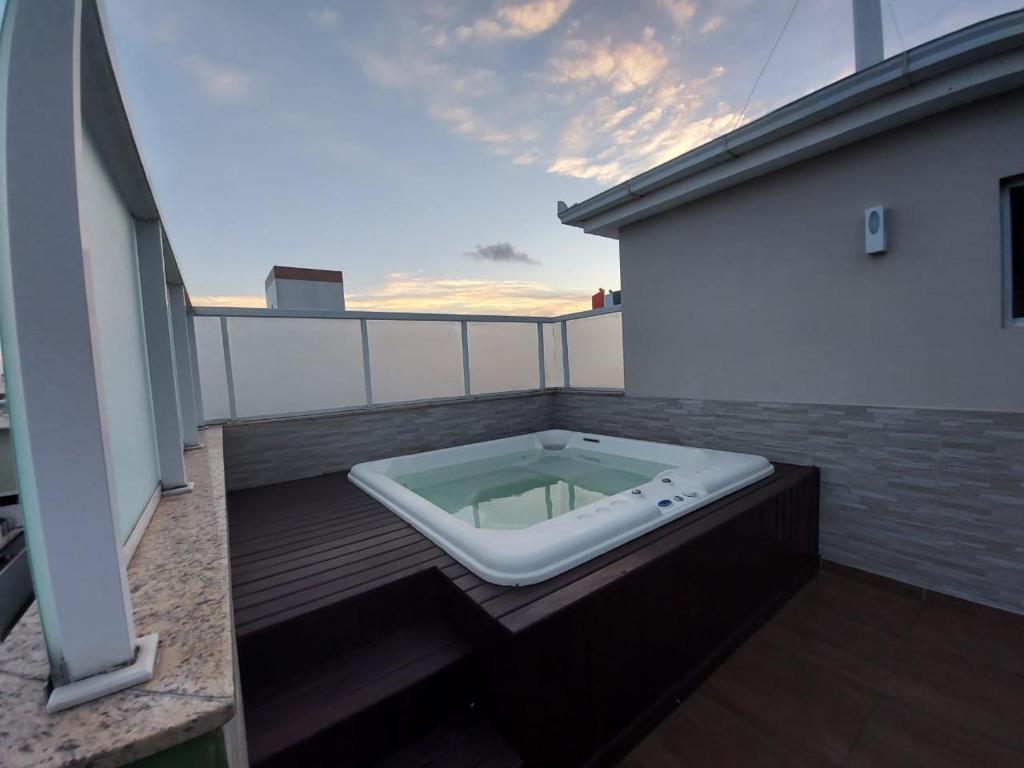  Lindo Apartamento Cobertura na Praia dos Ingleses com Jacuzzi