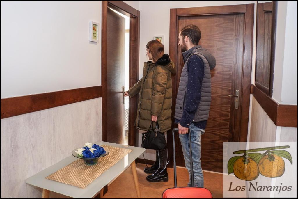 Hostia v ubytovaní Hostal y Apartamento Rural Los Naranjos
