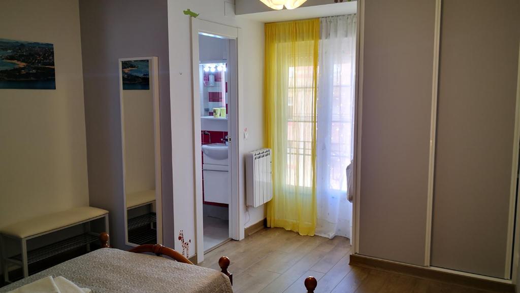 Fotografie z fotogalerie ubytování Piso en Calle Peatonal con Garaje Privado v destinaci Santander