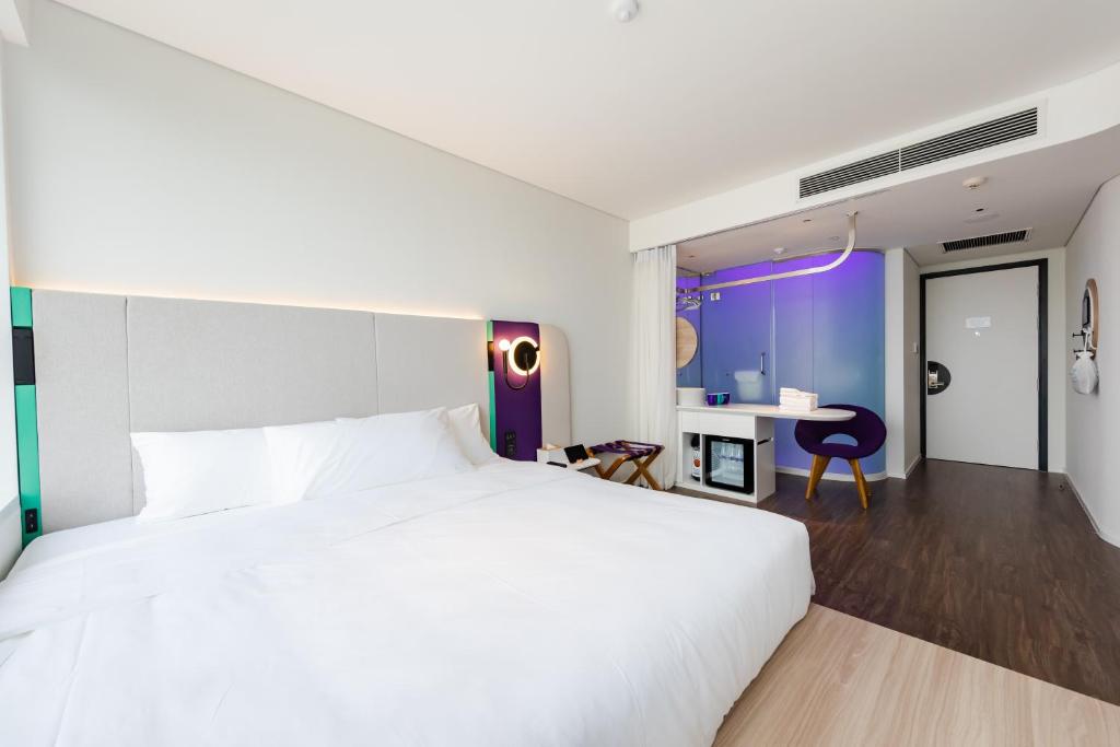 SOJO Hotel Bac Giang - hotel rooms